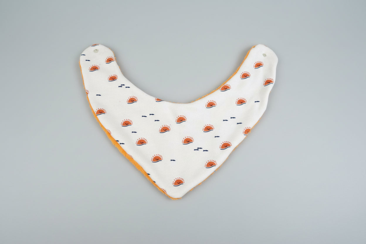 Bavoir Bandana Bébé "Petit Soleil" – Éponge de Bambou Ultra Douce, Fait Main, Ajustable 0-18 Mois